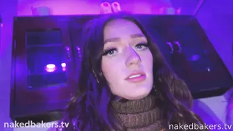 Naked Bakers, Helping Kate Pee for the Viewers