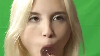 AMATEUR LESBIAN FUCK