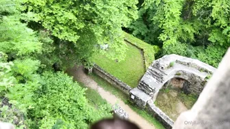 Reislin, Screwing in Abandoned Castle