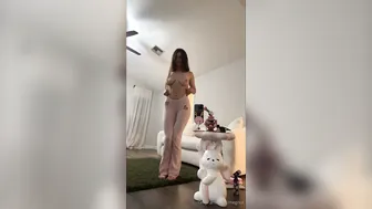 Megnutt02, Teasing Huge Ass at Home