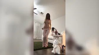 Megnutt02, Teasing Huge Ass at Home