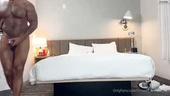 Brooke Blaze, Cuckold Husband Digs Out BBC Creampie Before Sloppy Seconds