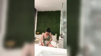 Camilla Araujo, Teasing Butthole in Bathroom