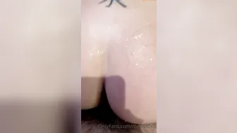 Riley Reid, Soapy Screwing in Bathtub