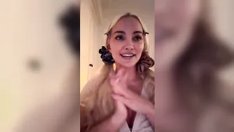 Lindsey Pelas, Blonde Bimbo on Livestream Whipped Cream Tease