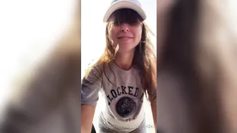 Riley Reid, Hairy Vagina Masturbation in Sports Car