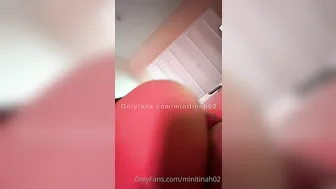 Minitinah, Blowjob and Big Breasts Cumshot in Red Room