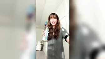 Natalie Roush, Sexy Shower Booty Twerking Tease on Livestream