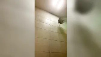 Natalie Roush, Sexy Shower Booty Twerking Tease on Livestream