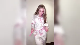 Piper Rockelle, Silk Pajama Striptease On Livestream
