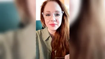 Maitland Ward, Redhead MILF Livestream Talking About Her Day