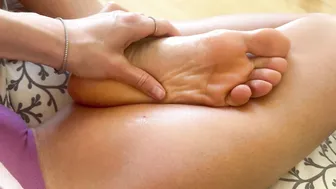 Gina Gerson, Oiling Up and Massaging Her Toes
