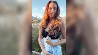 Shannon Elizabeth, Hot Celebrity MILF Bralette Teasing in Evening Sun