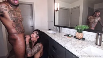 Niemoneyy, Touchmoney.V, Curvy Ebony Beauty Creampied in Bathroom