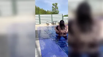 Valentina Midget, Midget Beauty Plowed by Thick BBC in Pool