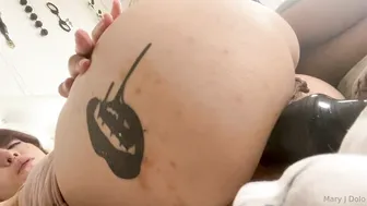 Maryjdolo, Inserting Huge Black Dildo up Asshole