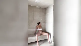 Juju Bahreis, Big Booty Beauty Pink Dildo Masturbation in Steamy Bathroom