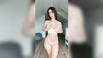 Natalie Roush, Teasing Big Booty on Staircase