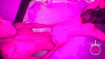Hotwife Suzanne, Hotwife Doggy Banged by Young Thick BBC in Jacuzzi