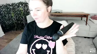 Haylee_Love, Pregnant Babe Fucking Herself Hard with a Dildo on Livestream