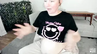Haylee_Love, Pregnant Babe Fucking Herself Hard with a Dildo on Livestream