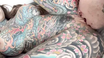 Tigerlilly, Tatted Beauty Loves Getting Her Juicy Cunt Eaten Out and Fingered