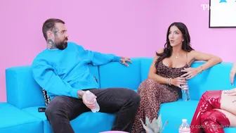 Nia Bleu, Plugtalk, Thick Slut in Latex Gets Fucked in Filthy FFM Threesome on the Couch