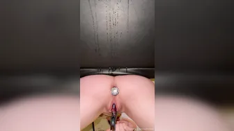 Baddragonslayer, Dildo Fucking and Squirting Hard on the Leather Couch
