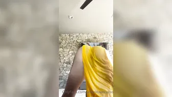 Veronica Perasso, Twerking Her Bubble Butt Wearing a Yellow Dress