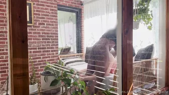 Hungnotdumb23, Ashley Kate, Blonde Hotwife Fucking a Bull While Cuck Hubby Fixes the Kitchen