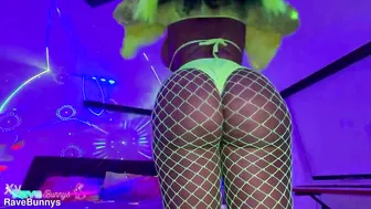 Tia Maria, Thick Ebony Rave Slut Gets Facialized