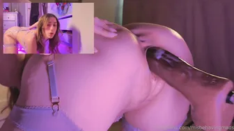 Maddiexmyles, Oiling Up a Huge Dildo Sex Machine on Livestream