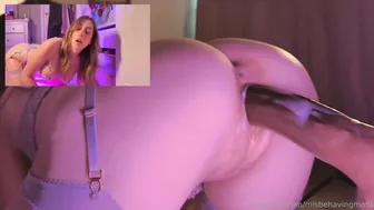 Maddiexmyles, Oiling Up a Huge Dildo Sex Machine on Livestream