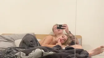 Tameeka, Sucking and Titjob in the Bedroom Mirror