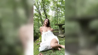 Eva Lovia, Risky Clit Rubbing Masturbation In Nature Like An Outdoor Clit-Rubbing Exhibitionist
