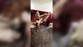 Ellygirl, Four Lesbian Sluts Cunnilingus Play On The Couch