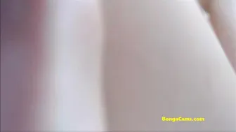 BongaCam Girl Leg Spread Masturbating At Bathtub