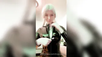 Vikkzy, Unzipping Her Latex Bodysuit For Her Fans