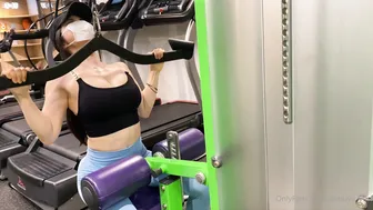 ShibuyaYuri | Sultry Japanese Gym Goer in Cleavage-Revealing Outfit Turns Savage: Picante — Puro Placer