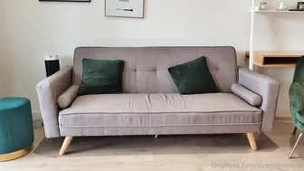 ItsYourQueenGee Gets Lit: Sensacional QueenGee, Queenie, Two Thicc Babes Playing With Each Others Body — NSFW Bomb