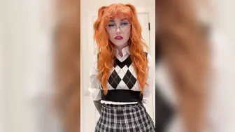 Hexx_Girl, Goth College Girl Shoving A Big Black Dildo Deep In Her Cunt