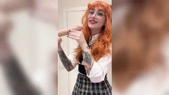 Hexx_Girl, Goth College Girl Shoving A Big Black Dildo Deep In Her Cunt