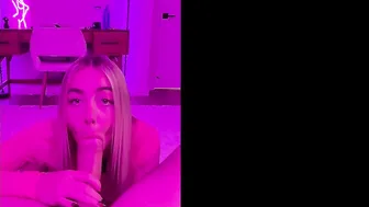 Emilyrayxo, Sucking And Fucking Until She Gets Facialized In The Red Room