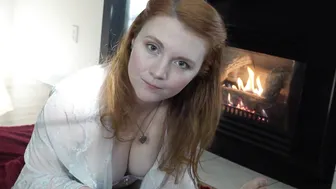 Haylee_Love, Thick Redhead Girlfriend Swallowing Your Cock By The Fireplace