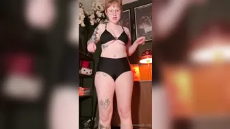 Aaliyah May, Stripping Out Of Her Army Outfit And Teasing Every Inch