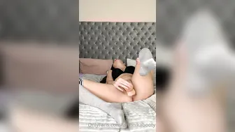 Veronika Violet, Rubbing Her Clit On A Dildo In Socks Until She Shakes