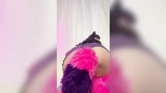 Rowsvee, Purple Hair Cat Girl Teasing Her Fat Ass Until It Jiggles