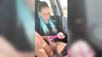 Missbnasty, Vibrator Squirting Outside A Random Stranger’s House Until She Cums In Public