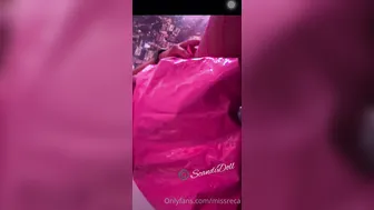 Missreca, Fucking A Black Dildo In Pink Latex Lingerie Until She Creams