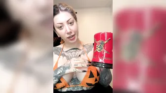 Ravengriim, Teasing Her Huge Tits For Halloween Until They’re Fully Out
